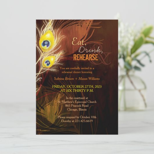 Peacock Feathers Hochzeit im Herbst Probe Abendess Einladung (Stehend Vorderseite)