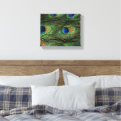 Peacock Feathers Leinwanddruck (Insitu (Schlafzimmer))