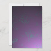 Peacock Feathers Lila Wedding Einladung (Rückseite)