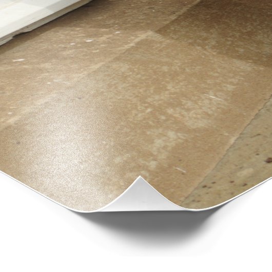 Peahen Admires Reflection Fotodruck (Ecke)