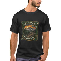 Peak Pursuits: T-Shirt Mountain-Abenteuer