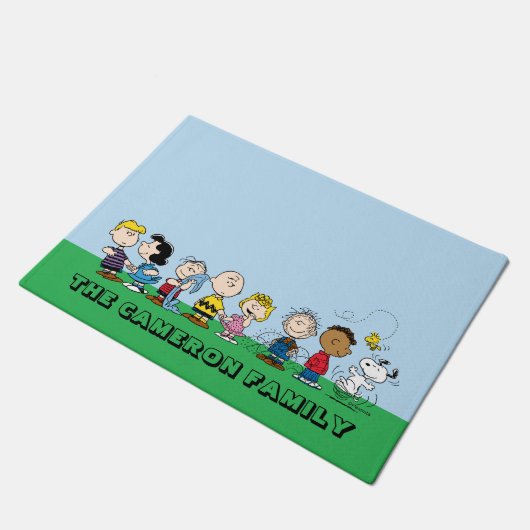 Peanuts Gang Group Lineup Fußmatte (Schrägansicht)