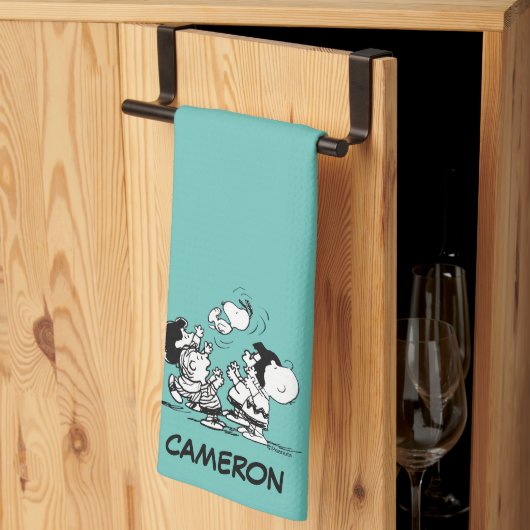 Peanuts Gang Lifting Snoopy Geschirrtuch (Drittel gefaltet)