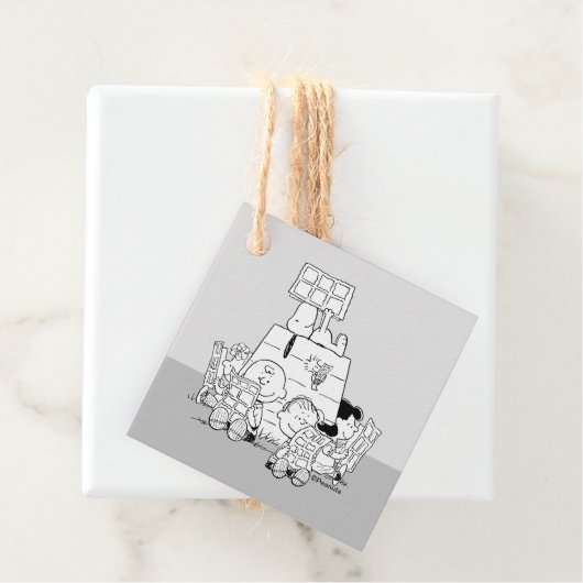 Peanuts Gang Reading Comic Geschenkanhänger (Beispiel)