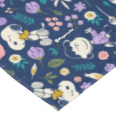 Peanuts In Bloom Pattern Tischdecke (Schrägansicht)