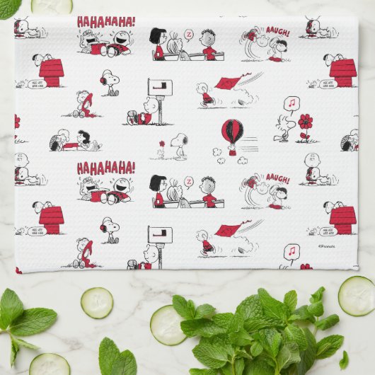 PEANUTS | Rotes und schwarzes Muster Geschirrtuch (Gefaltet)