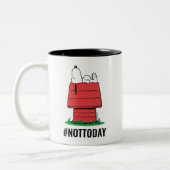 Peanuts | Snoopy beim Nickerchen Zweifarbige Tasse (Links)