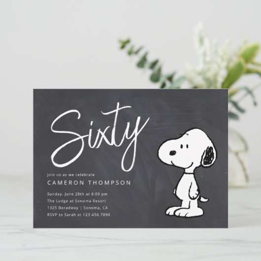 Peanuts Snoopy - Halbpension 60. Geburtstag Einladung (Stehend Vorderseite)