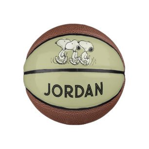 Peanuts Snoopy stolziert Mini Basketball