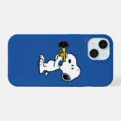 Peanuts | Snoopy Trompeter iPhone 15 Hülle (Rückseite (Horizontal))