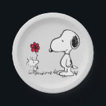 Peanuts | Snoopy & Woodstock Red & Black Pappteller<br><div class="desc">Set the perfect scene for your next celebration with these absolutely adorable Peanuts paper plates! Featuring the heartwarming classic illustration of Snoopy receiving a sweet,  bright red flower from his best pal,  Woodstock,  these plates are guaranteed to bring smiles to all your guests.</div>