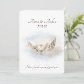 Pearl bei Seashell Wedding Einladung (Stehend Vorderseite)