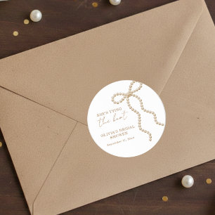 Pearl Bow Brautparty Sie heiratet Runder Aufkleber