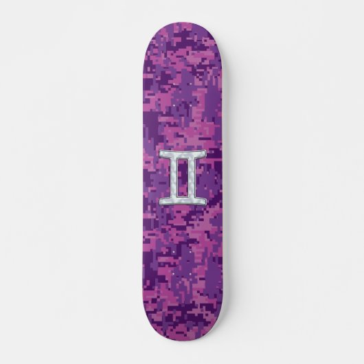 Pearl Gemini Zodiac Symbol auf Digital Camouflage Skateboard (Vorne)