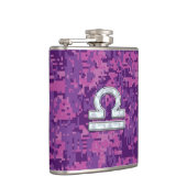 Pearl Libra Zodiac Sign auf Fuchsia Digital Camouf Flachmann (Rechts)
