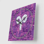 Pearl Like Aries Symbol auf Pink Digital Camouflag Quadratische Wanduhr (Winkel)