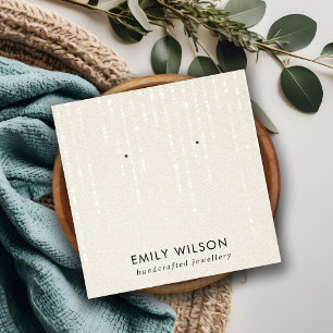 PEARL WHITE STRING LIGHTS STUD EARRING DISPLAY QUADRATISCHE VISITENKARTE