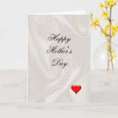 Pearls on Satin with a small heart Mother's Day Karte (Gelbe Blume)