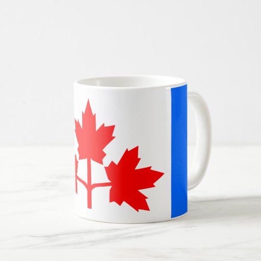 Pearson-Wimpel (kanadischer Flaggen-Antrag) Kaffeetasse (VorderseiteRechts)