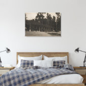 Pebble Beach, CA - Lodge in the Fira by the Sea Leinwanddruck (Insitu (Schlafzimmer))