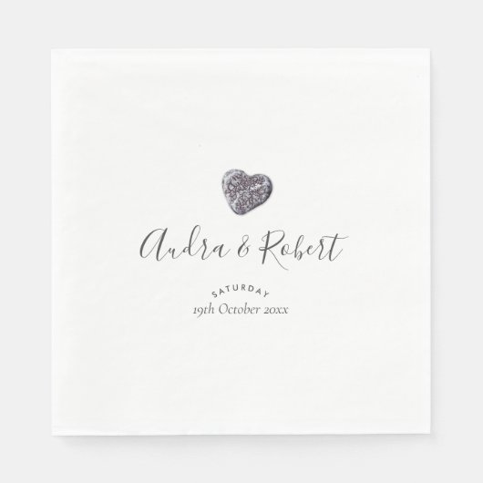 Pebble Heart Discovery Wedding Serviette (Vorderseite)