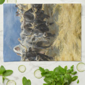 Peder Severin Kroyer - Bedrohung in den Abruzzen Geschirrtuch (Gefaltet)