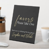 Pedestzeichen für Schwarz-weiße und Gold-Gastgesch Sockelschild (In SItu)