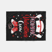 Pediatric Valentines Day Nurse Crew Family Group N Fleecedecke (Vorderseite (Horizontal))
