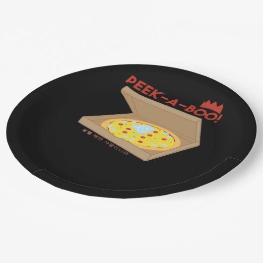 Peekabo Basic & Funny Design Pappteller (Schrägansicht)