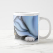 Peekabootuxedo-Kätzchen-Spezialitäten-Tassen Jumbo-Tasse (Rechts)