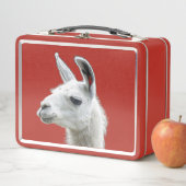 Peeking Llama Portrait auf einem tiefen roten Hint Metall Brotdose (Beispiel)