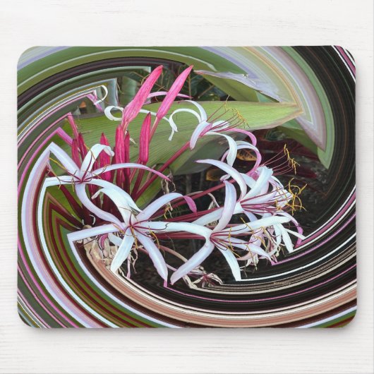 Peeking out...... mousepad (Vorne)