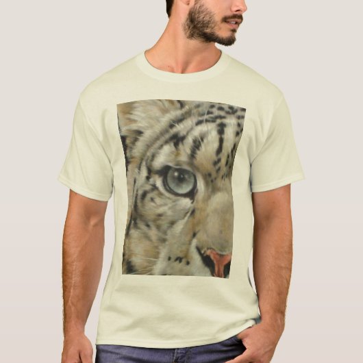 Peeking Snow Leopard T-Shirt (Vorderseite)