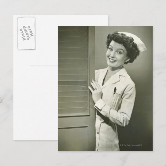 Peeping Nurse Postkarte (Vorne/Hinten)