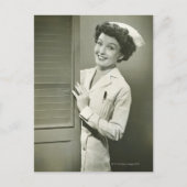 Peeping Nurse Postkarte (Vorderseite)