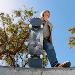 Pegasus in den Wolken Skateboard