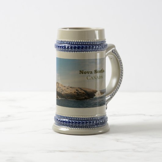 Peggys Point Lighthouse Atlantic Canada Bierglas (VorderseiteRechts)