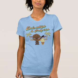 Peitschen und polynesisches Shirt