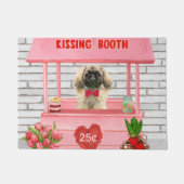Pekingese Dog Valentine's Day Kissing Booth Fußmatte (Vorderseite)