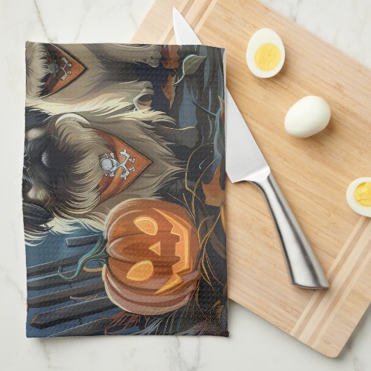 Pekingese Halloween Spooky Geschirrtuch (Viertel Falte)