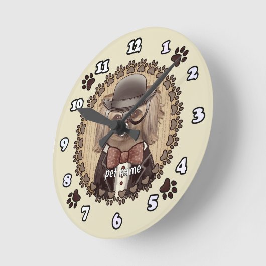 Pekingese mit Brille Uhr (Winkel)