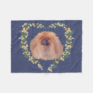Pekingese Orangenblüte Fleecedecke
