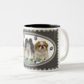 Pekingese Pawprints Tasse (VorderseiteRechts)