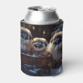 Pekingese Weihnachtsfeiertage Dosenkühler (Kanne Vorderseite)