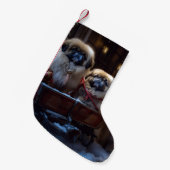 Pekingese Weihnachtsfeiertage Kleiner Weihnachtsstrumpf (Vorderansicht (hängend))