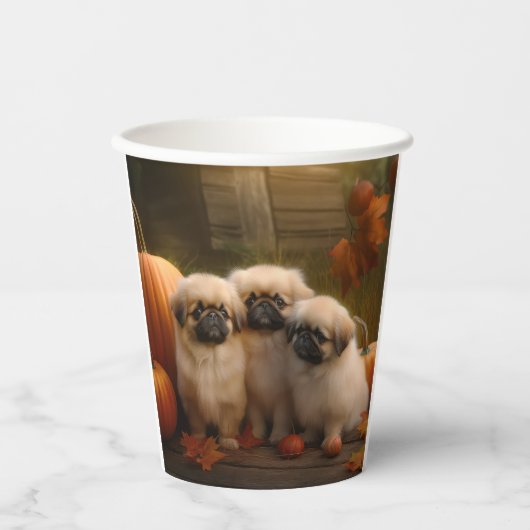 Pekingese Welpe Herbst Delight Pumpen Pappbecher (Vorderseite)