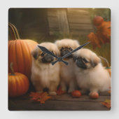 Pekingese Welpe Herbst Delight Pumpen Quadratische Wanduhr (Vorderseite)