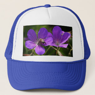 Pelargonie mit Biene Truckerkappe