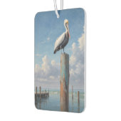 Pelikan an einem verwitterten Dockingpol Autolufterfrischer (Links)