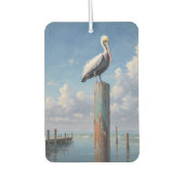 Pelikan an einem verwitterten Dockingpol Autolufterfrischer (Vorderseite)